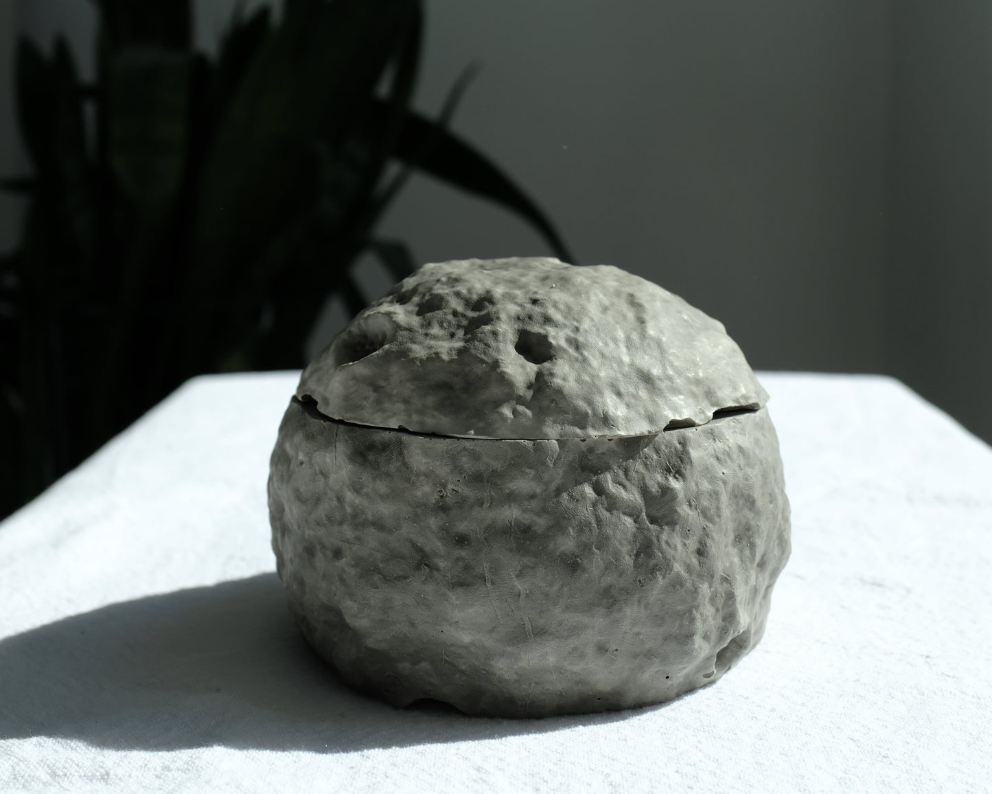 Moon jar