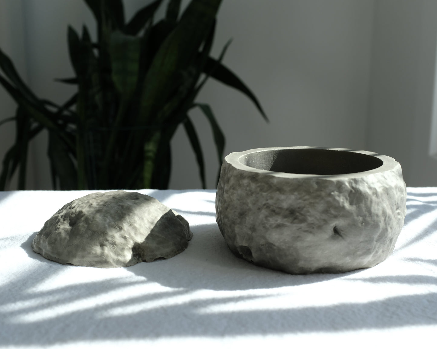 Moon jar