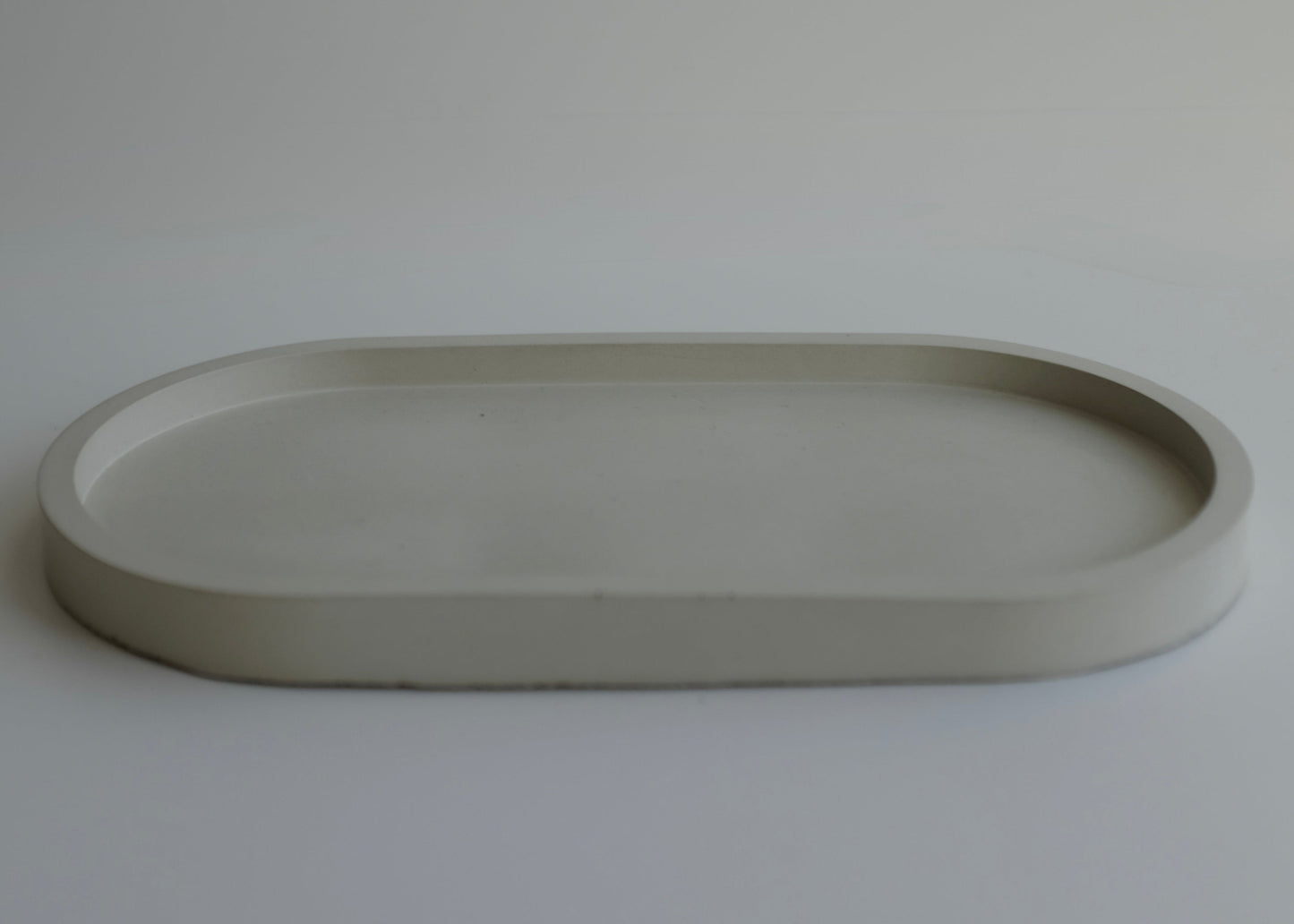 Oval tray