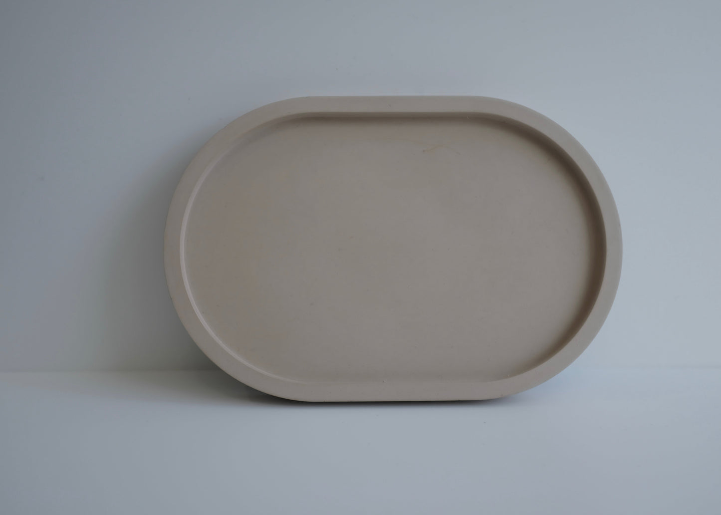 Oval tray
