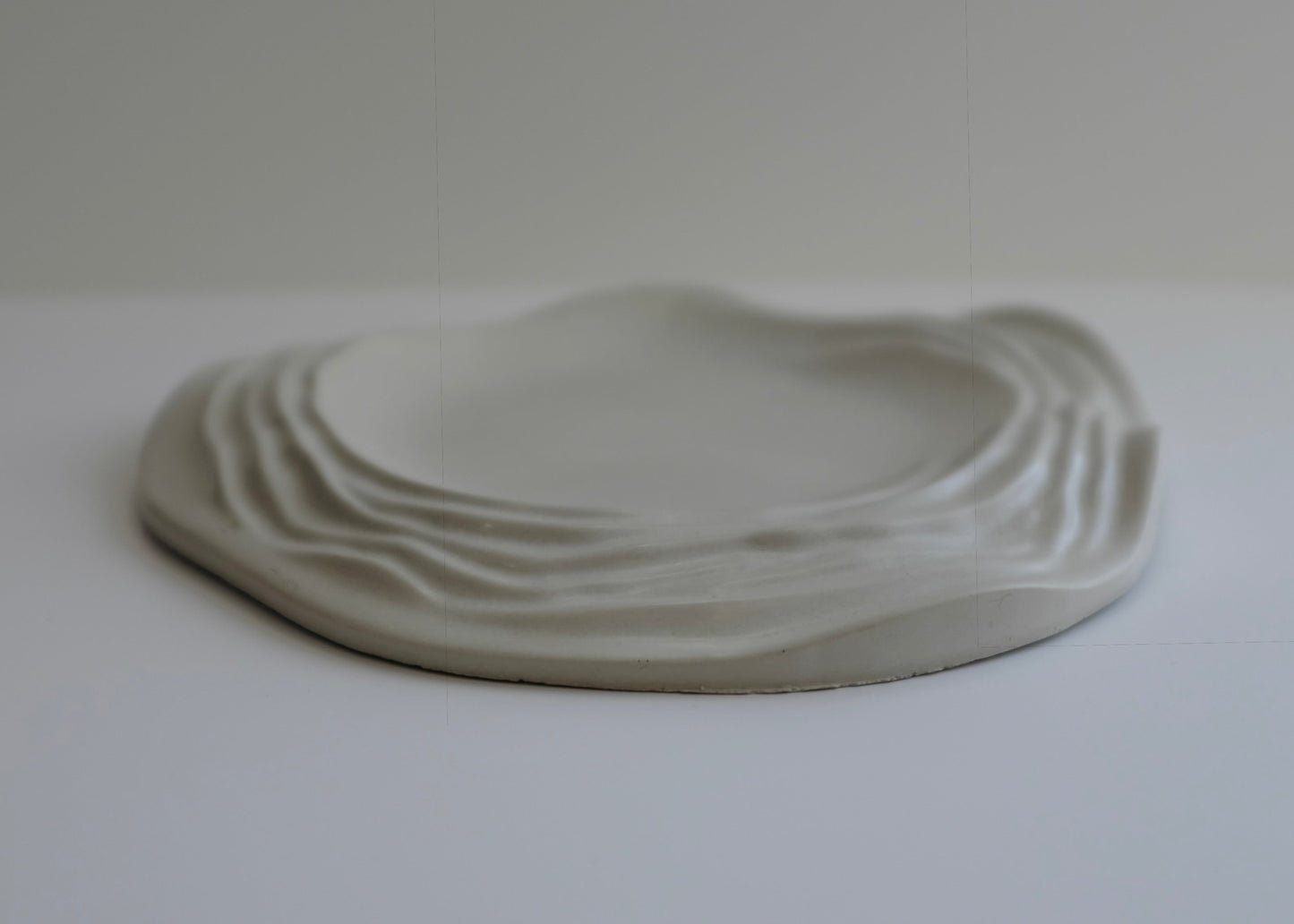Round Wave Tray