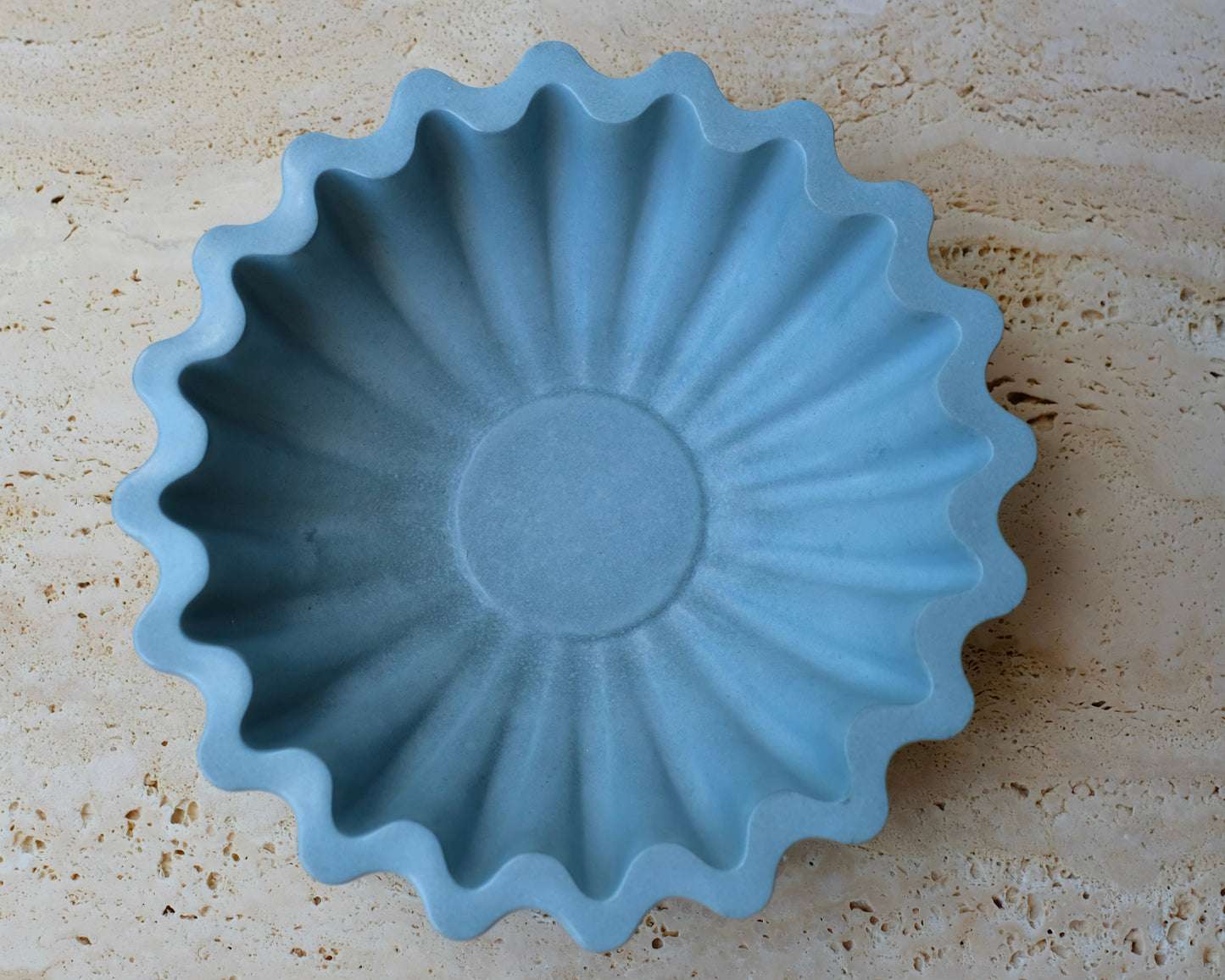Ruffle bowl