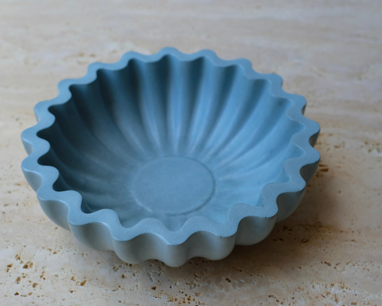 Ruffle bowl