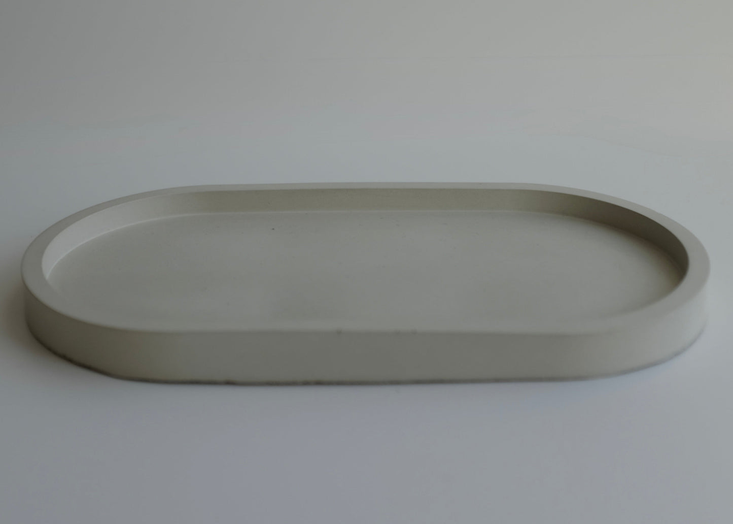 Oval tray