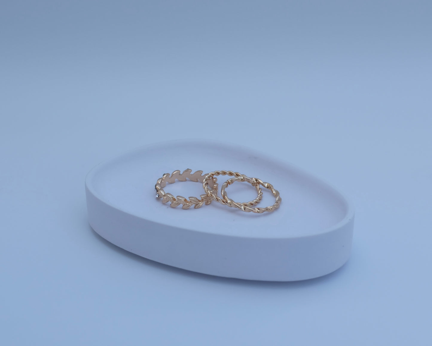 Triangle tray