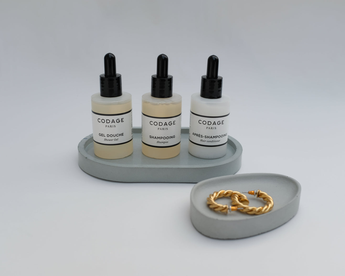 Triangle tray