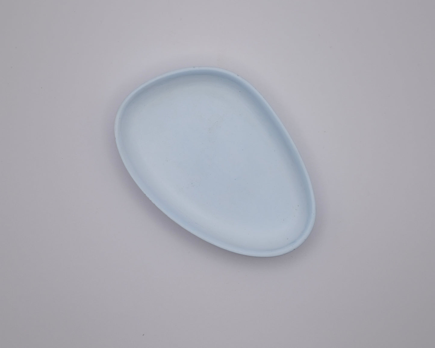 Triangle tray